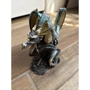 Land Of The Dragons‎ - Paintable Dragon